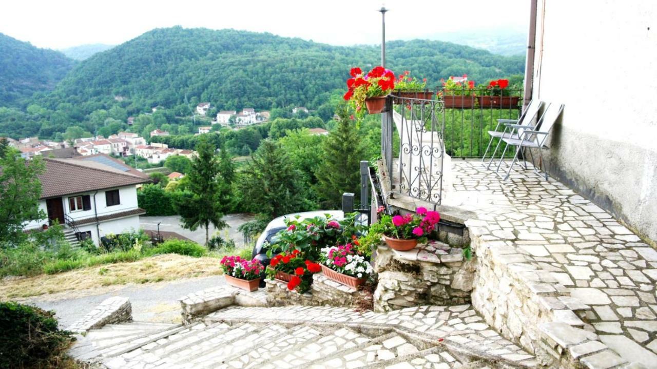 Вилла Carpinone Monte Экстерьер фото